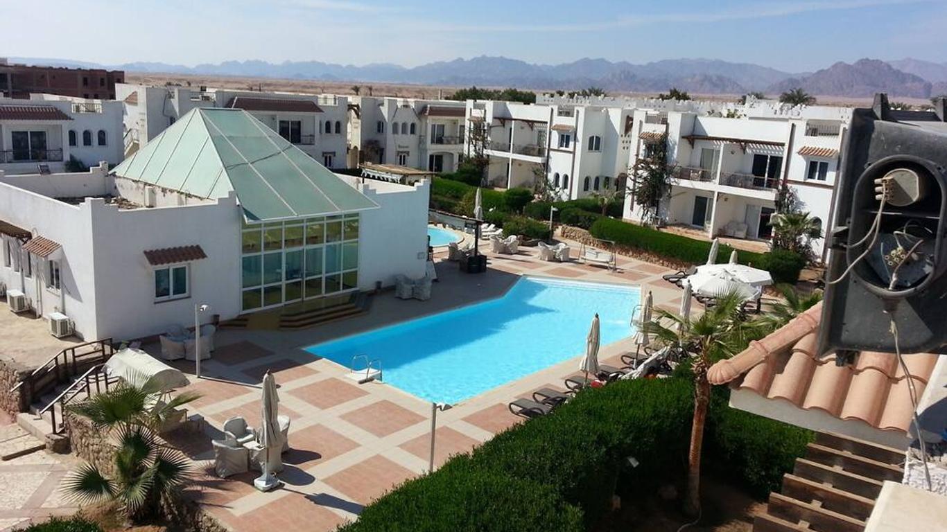 Logaina Sharm Resort