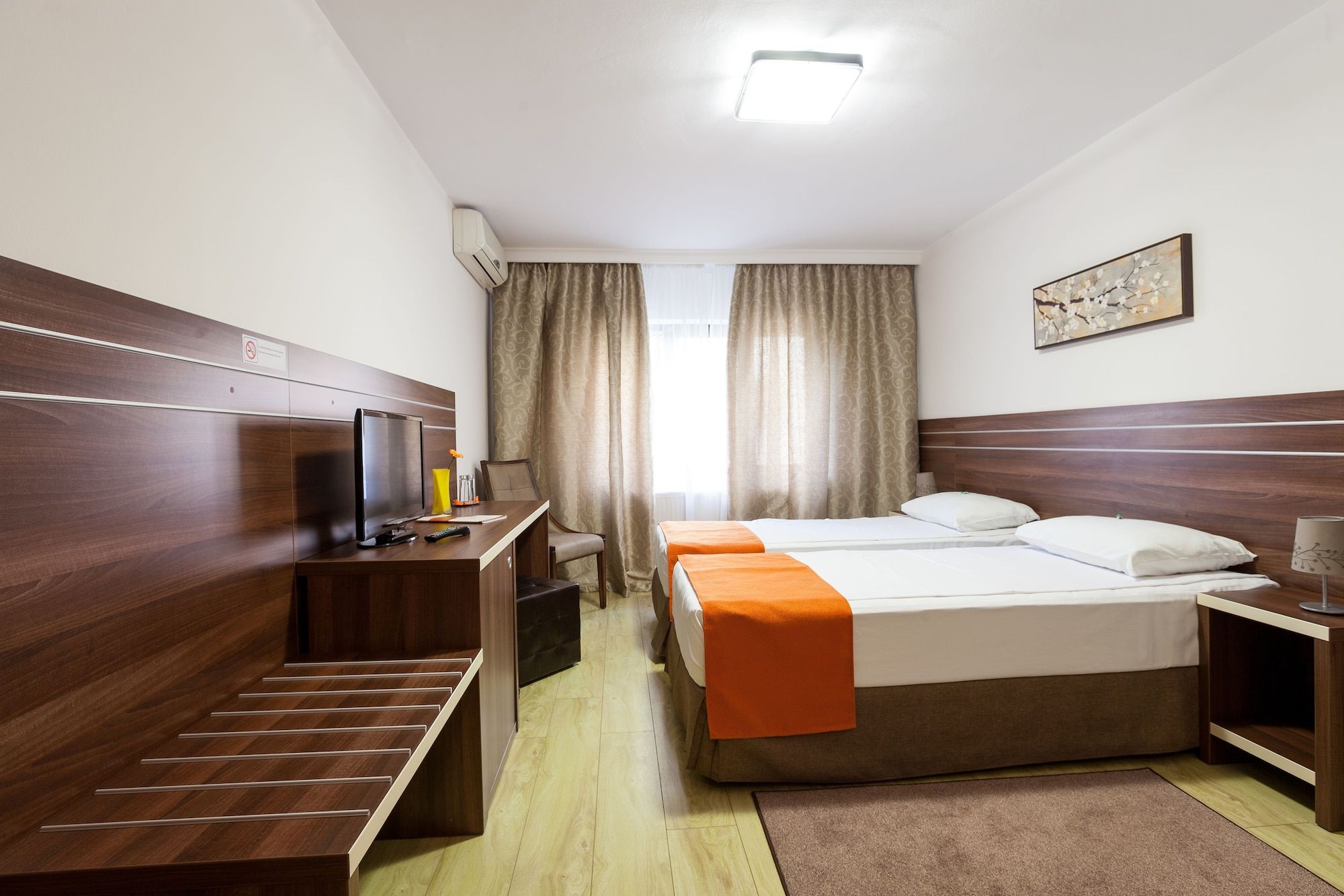 Hotel Citadella - Bucharest
