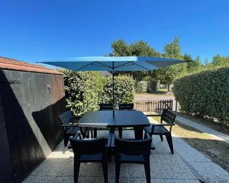 Maison 6pers À 800m De La Mer Sainte-Cécile Plage - Camiers - Patio