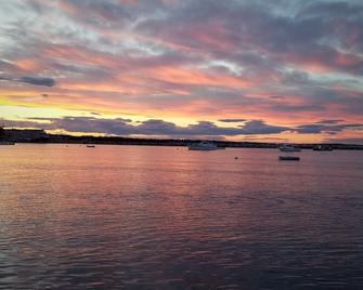 Coastal home on Hills Beach Saco River UNE nearby Old Orchard Kennebunkport - Biddeford - Outdoors view