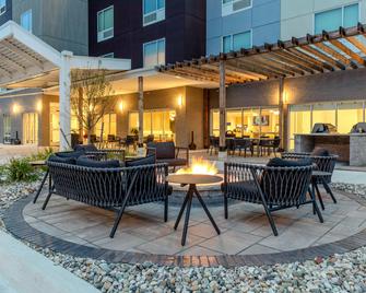TownePlace Suites by Marriott Chesterfield - Chesterfield Township - Patio