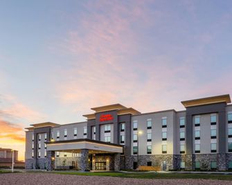 Hampton Inn And Suites Guymon - Guymon - Budova