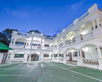 Happiness Guesthouse - Pak Chong - Building