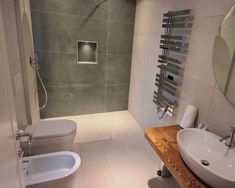 Palazzo Bottino - Bolsena - Bathroom