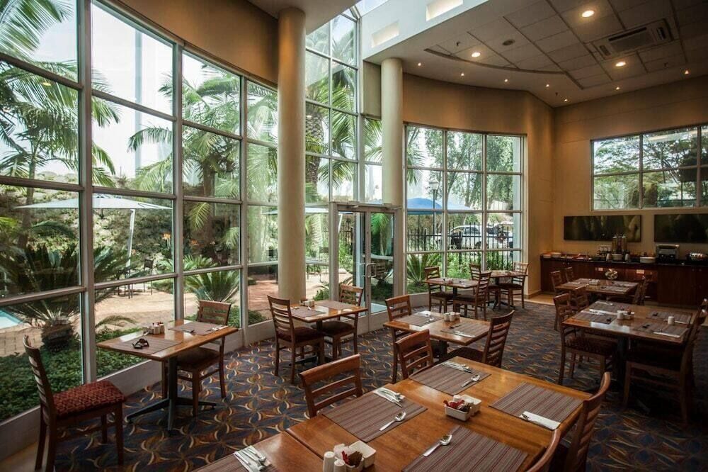 ستاي إيزي بريتوريا