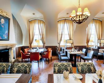 Welcome Hotel Residenzschloss Bamberg - במברג - מסעדה