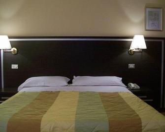 Hotel La Rosta - Reggio nell'Emilia - Κρεβατοκάμαρα