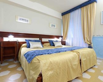 Locanda Il Maestrale - Monterosso al Mare - Bedroom