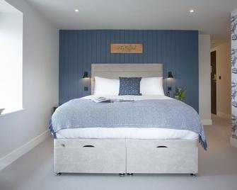Pilgrim, Maritime Suites - a suite that sleeps 2 guests in 1 bedroom - Brixham - Schlafzimmer