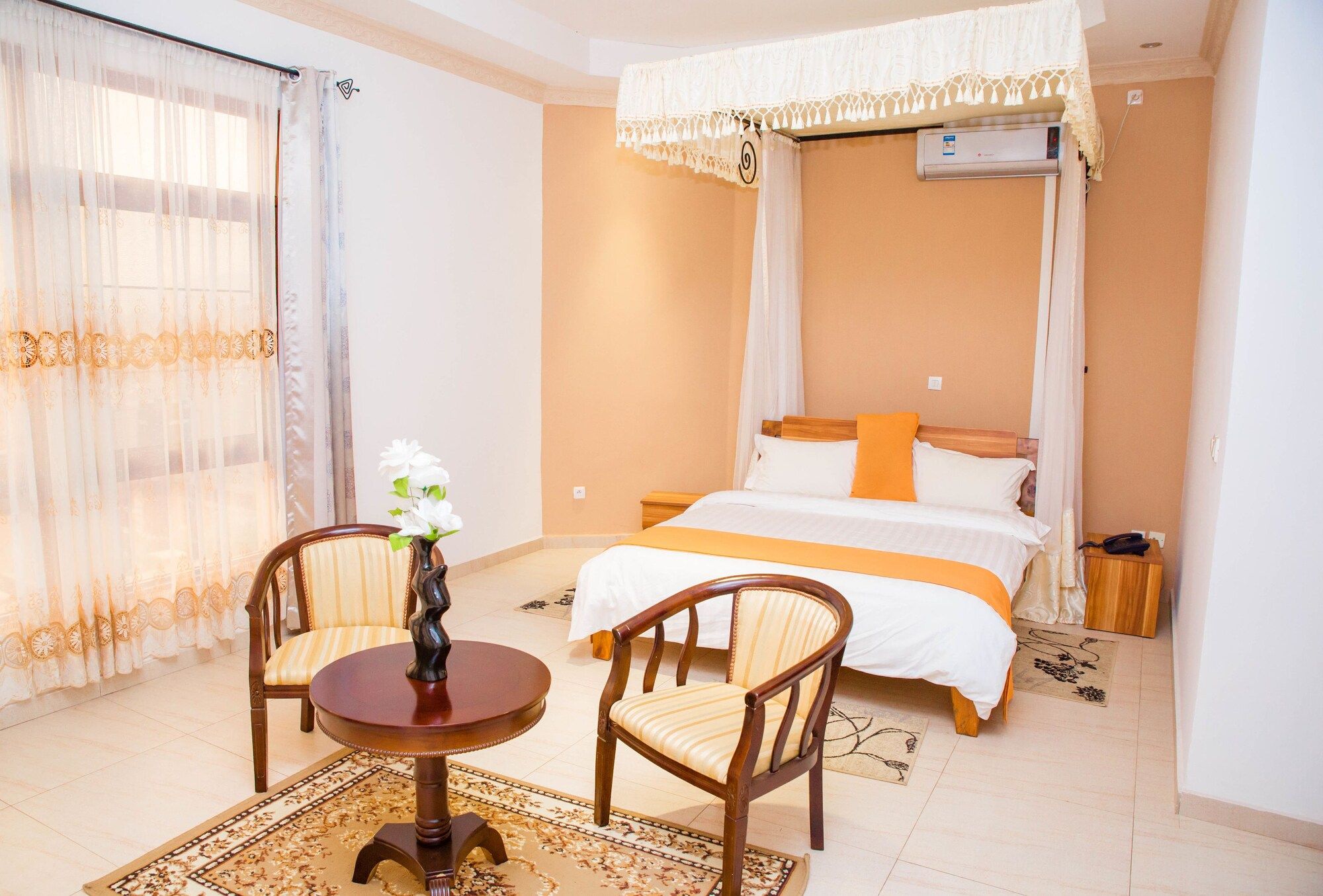 Mountain's View Hotel - Buyumbura - Habitación