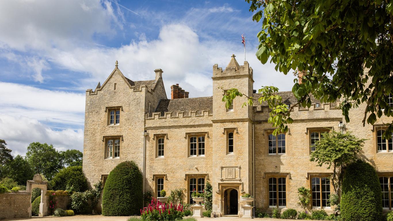 Weston Manor Hotel