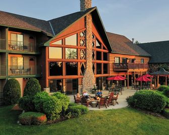 Crooked River Lodge - Alanson - Building
