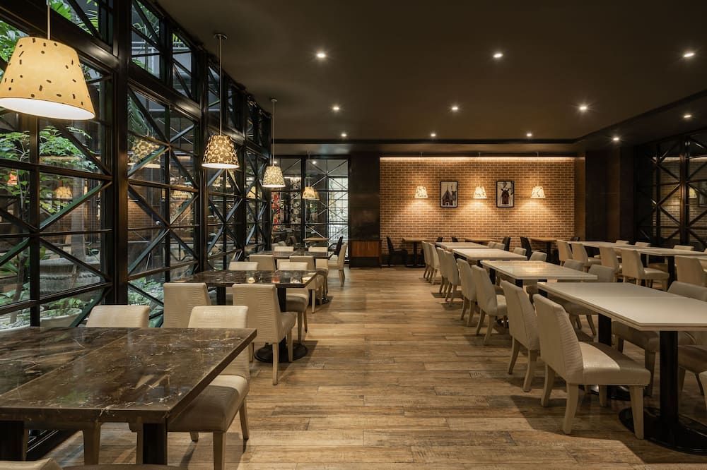 Kindness Hotel - Jue Ming