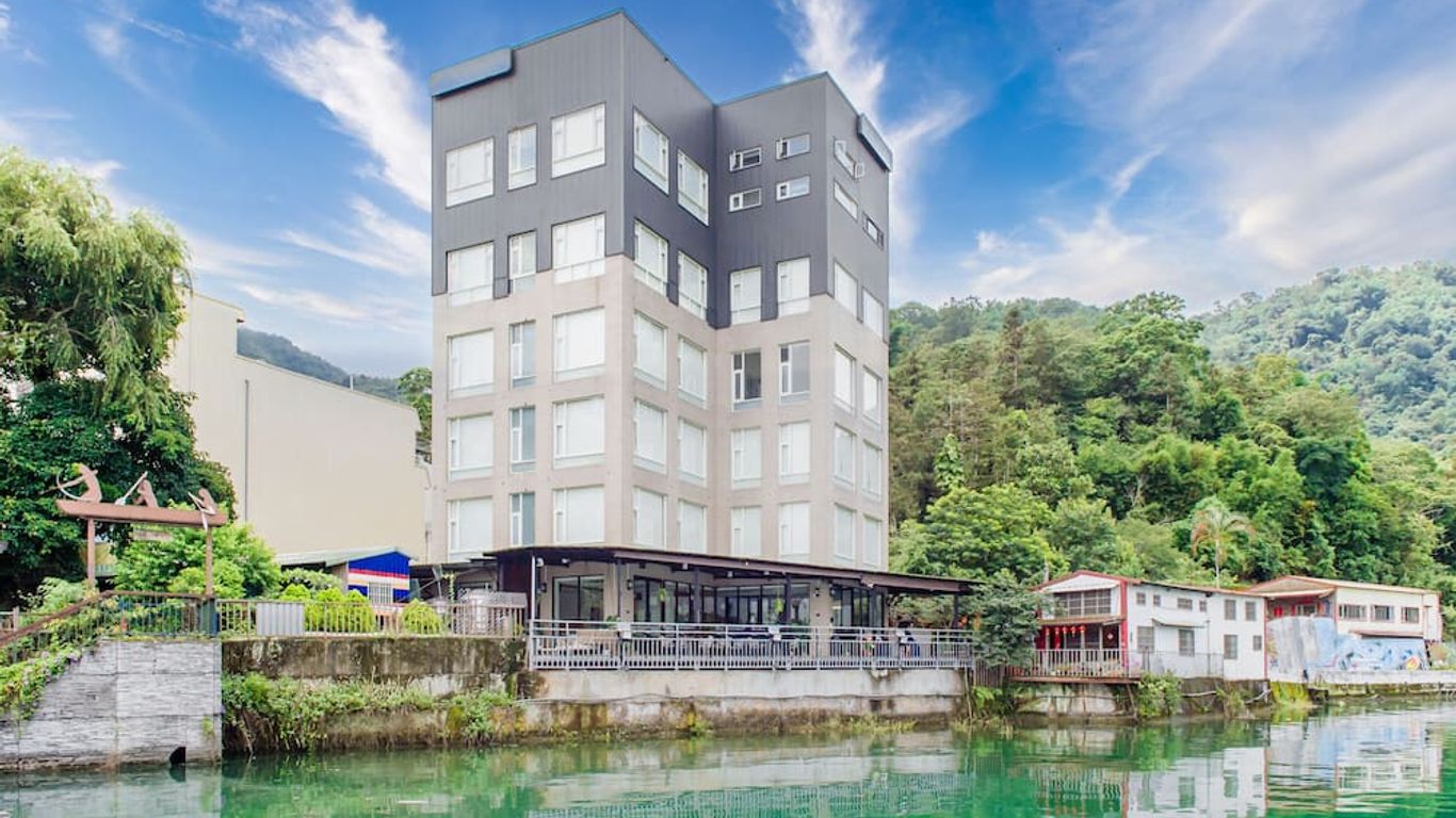 Shui Yang Lakeview House with Elevator