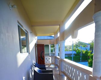 Diamond Cut Villa and Suites - Cambee
