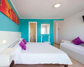 Hostal Costa Blanca - Ibiza