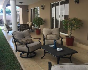 Jarahueca's House the best option for your vacations in Costa Rica - San Antonio - Patio