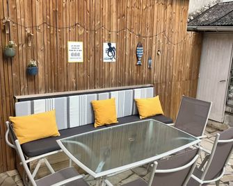 Maison Centre-ville Avec Jardin - Châtelaillon-Plage - Innenhof