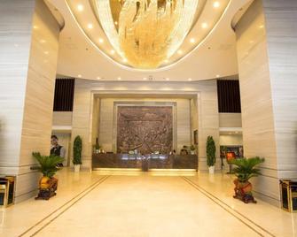 Biancheng Internationl Hotel - Xiangxi - Lobby