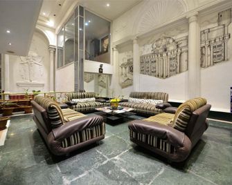 The Mourya Inn - Kurnool - Lobby