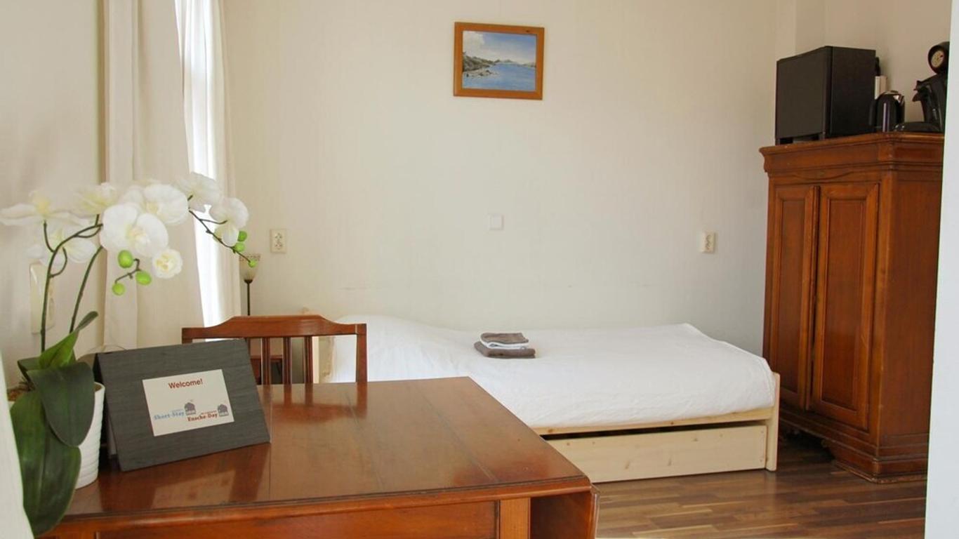 Ensche-Day Inn