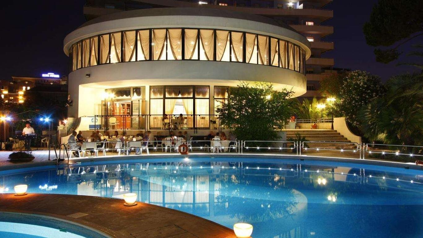 Hotel International