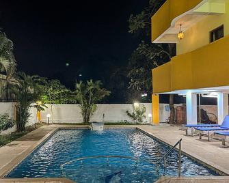 Jungle Boutique Hotel - Vagator - Zwembad