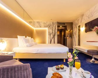 Grand Hotel Plovdiv - Plovdiv - Bedroom