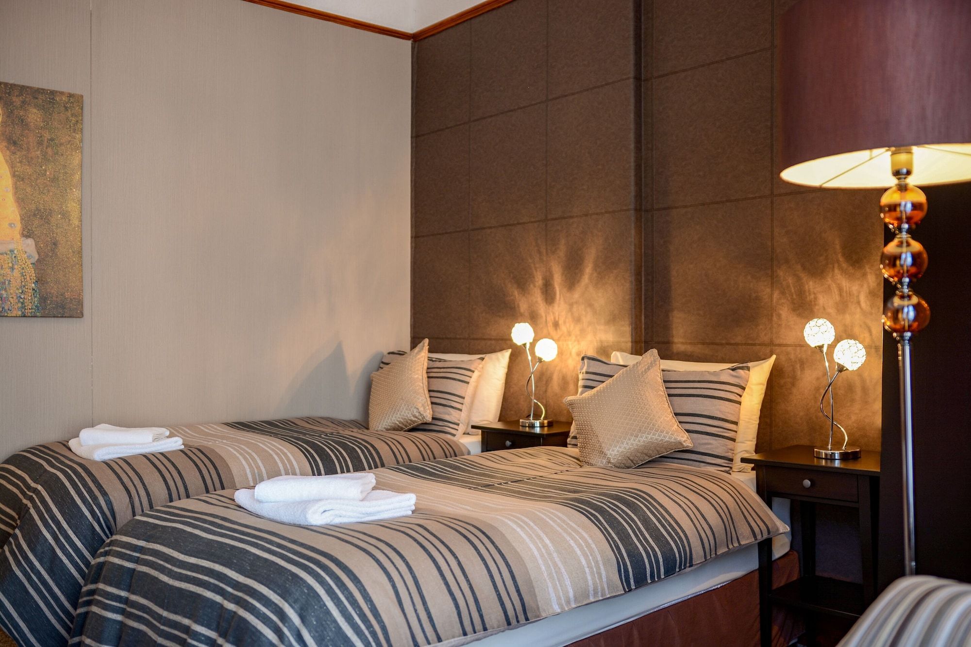 Tanes Hotel - קארדיף - חדר שינה