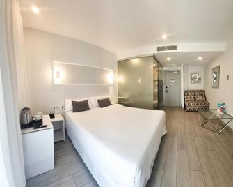 Hotel Clopy Rocamar - Benidorm - Bedroom