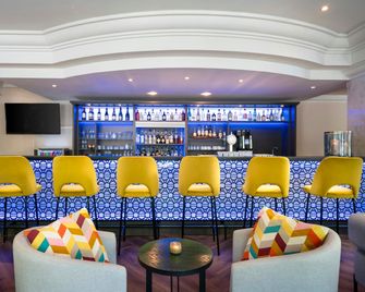 Leonardo Hotel Düsseldorf City Center - Düsseldorf - Bar