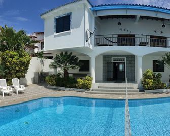 Beaches , pool and fun - Salinas - Pool