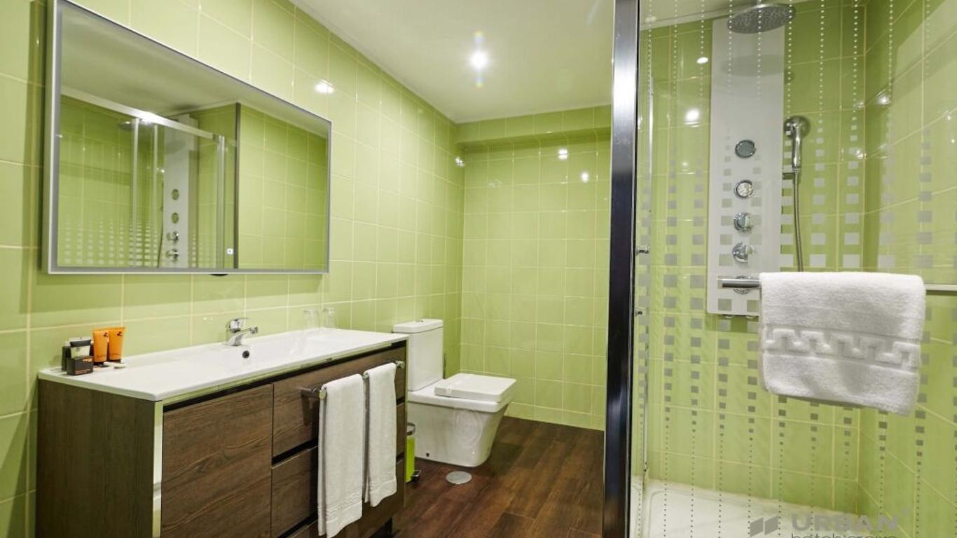 Urban Hotel Amadeos