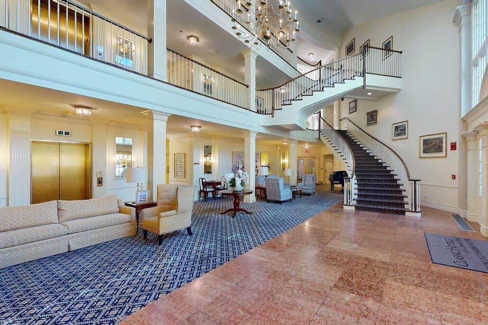 Avon Old Farms Hotel - Avon - Lobby