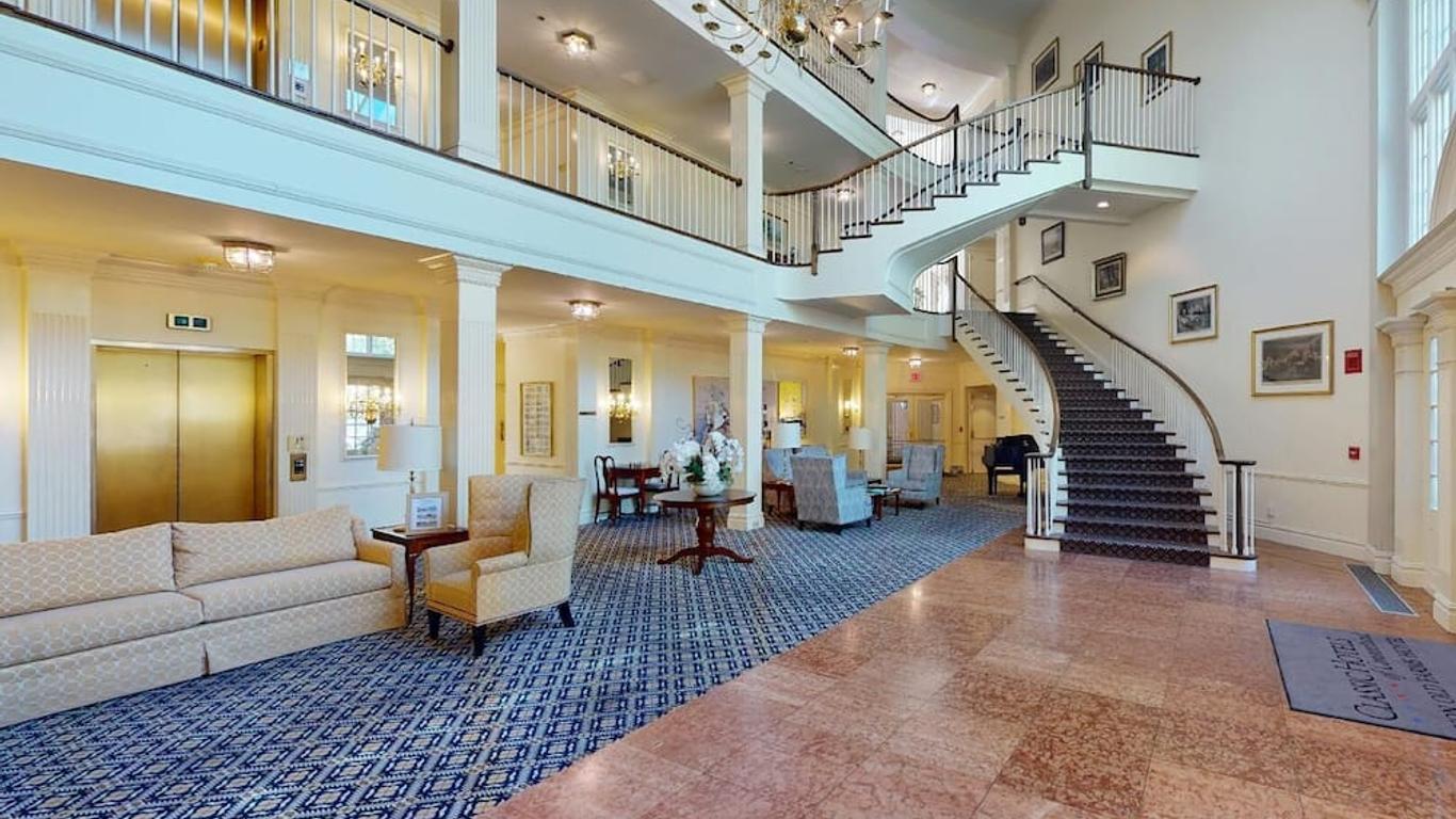 Avon Old Farms Hotel