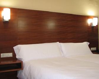 Hotel Ruta de la Plata de Asturias - Lena - Habitación