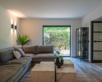 Holiday home for 10 Person with garden - Courtrai - Sala de estar
