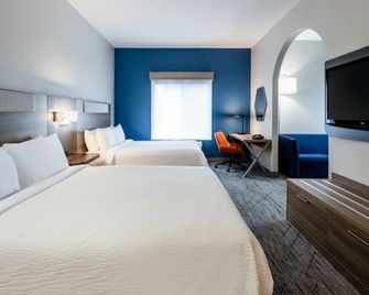 Holiday Inn Express Vancouver North - Salmon Creek By IHG - Vancouver - Bedroom