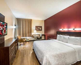 Red Roof Inn Plus+ Phoenix West - Phoenix - Bedroom