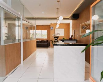 Via Brasil Hotel - São Luiz - Front desk