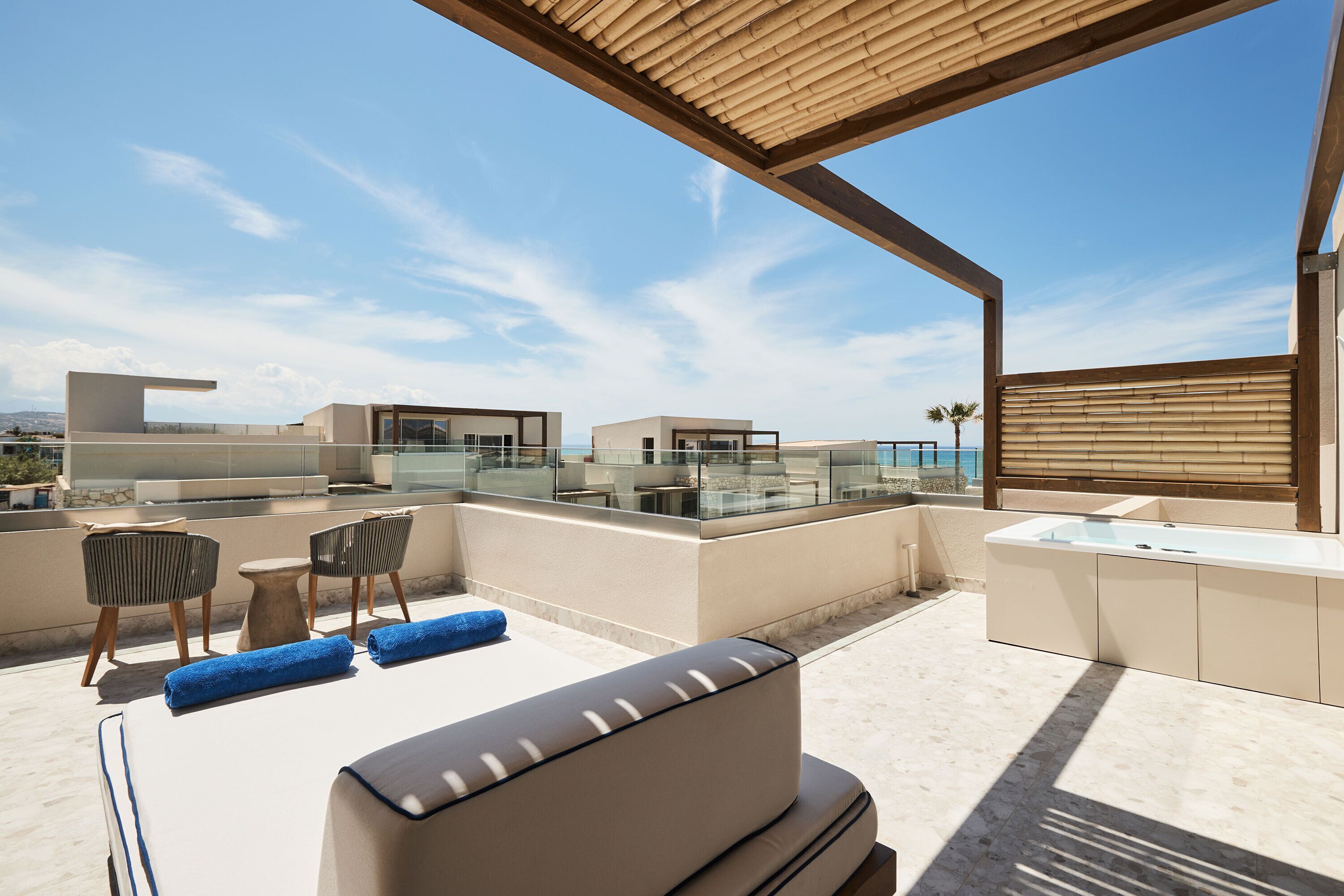 Uzenie All Suites Boutique Resort - Adelianos Kampos - Balcony