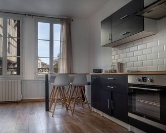 Le Petit Bouchon de Troyes - Troyes - Kitchen