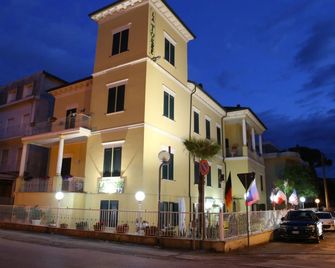 Hotel La Torre - Rimini - Building