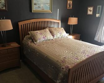 Pahrump Queen Bed & Private Bath, Death Valley Front Sight - Pahrump - Bedroom