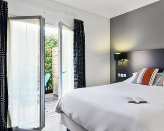 Logis Hôtel & Restaurant La Villa Bleue - Kanbo - Habitación