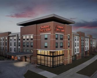 Hampton Inn & Suites Omaha-Downtown - Omaha - Edificio