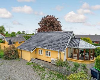 Stunning Home In Haderslev With Wifi - Haderslev - Building