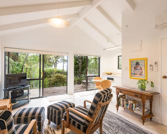 Craicor Boutique Apartments - Paihia - Wohnzimmer