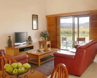 Nightingale Villas - Singleton - Wohnzimmer