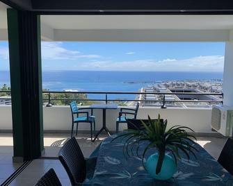 Kaili Ocean view luxury 2BR AC throughout Fiber Wifi & Pool - Papeete - Balcon